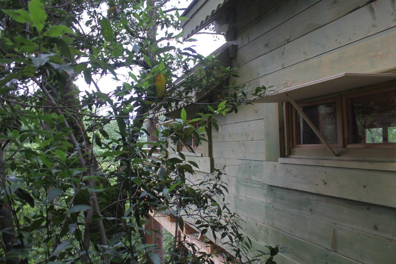 Les Cabanes Dans Les Bois Logis Hotel Villedubert Exterior foto