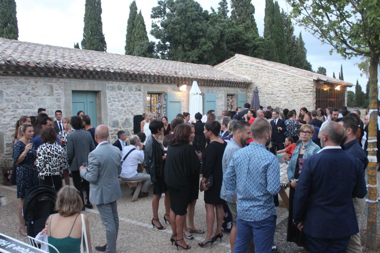 Les Cabanes Dans Les Bois Logis Hotel Villedubert Exterior foto